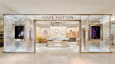 louis vuitton newmarket reviews